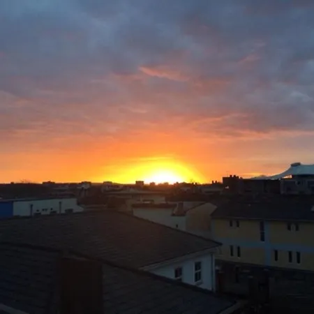 Carlton Mansions - The Red