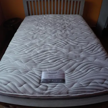 Carlton Mansions - The Red アパート *